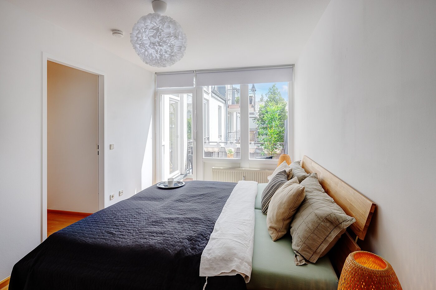 フラット 部屋数 2 部屋 | München-Obersendling | 70039 | Das Schlafzimmer mit Zugang zum Balkon