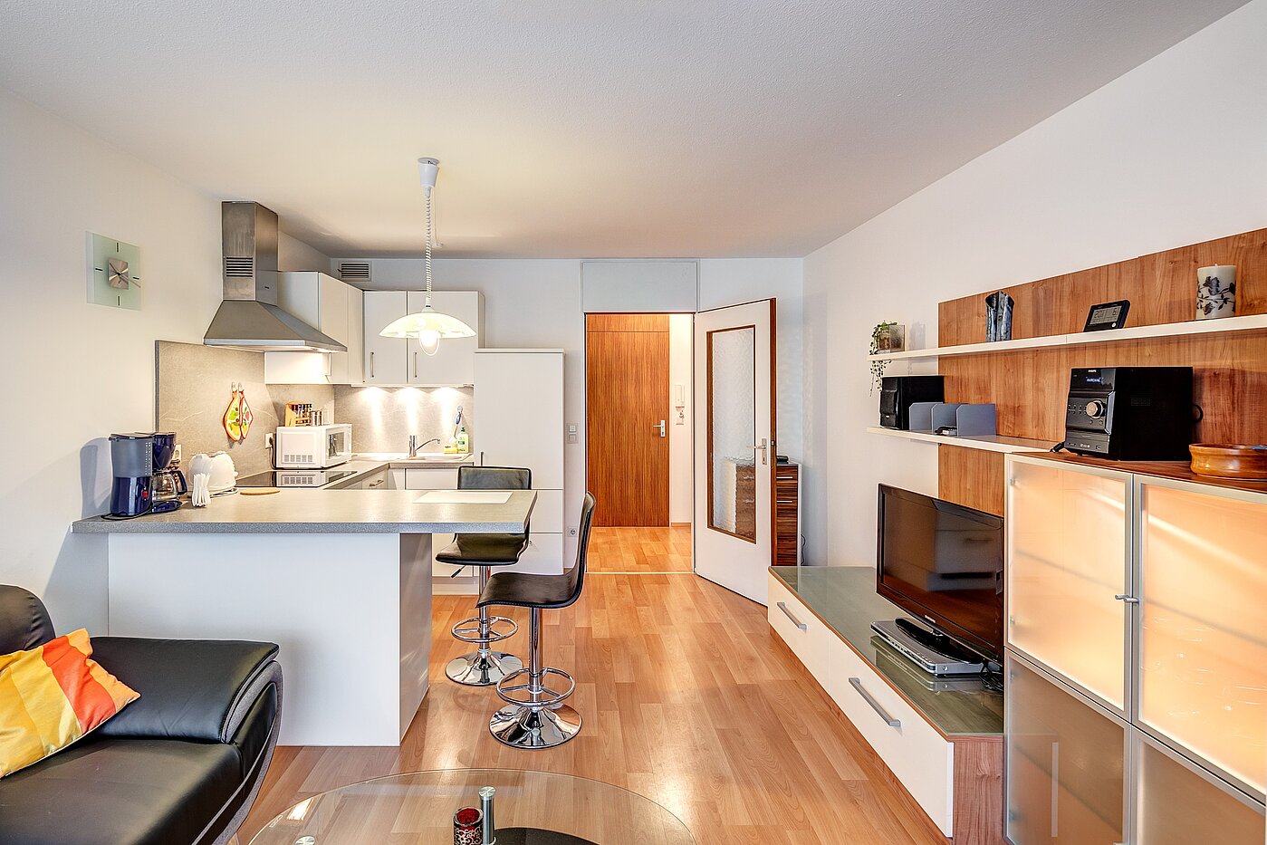 フラット 部屋数 1 部屋 | München-Berg am Laim | 2207ML6 | ...und integriertem Kochbereich