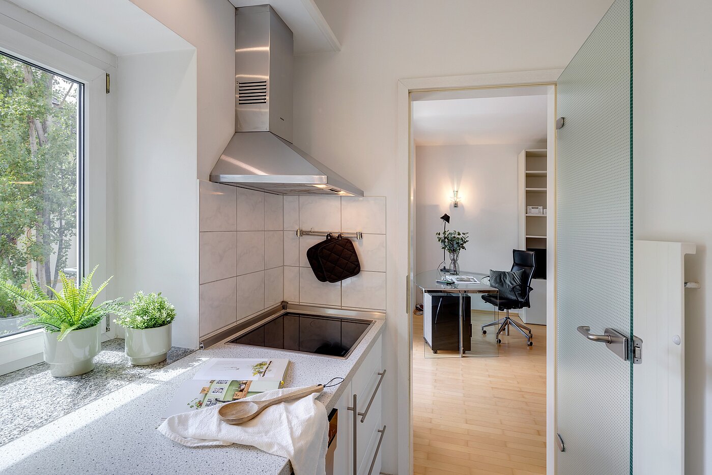 フラット 部屋数 1 部屋 | München-Maxvorstadt | 2206ML5 | ...schöner Einbauküche