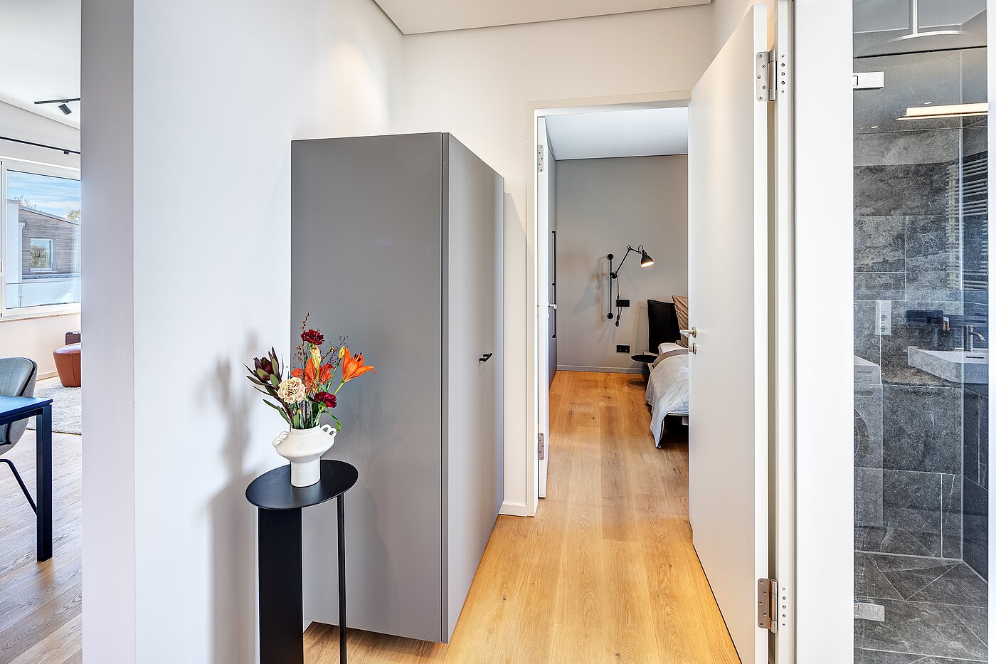 アティック・フラット（屋根裏） 部屋数 2 部屋 | München-Maxvorstadt | 701661 | Ansprechendes Ambiente