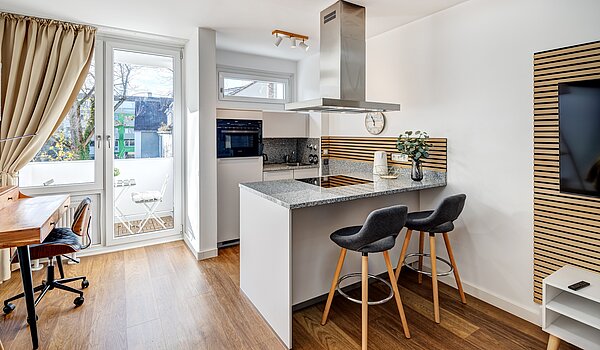 Apartment 部屋数 1 部屋 | München-Milbertshofen | 70183 | ...und Barhockern