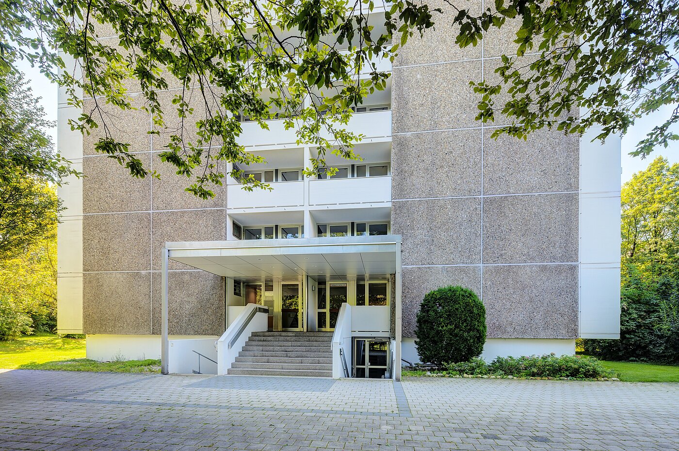 フラット 部屋数 3 部屋 | München-Bogenhausen | 70261 | Eingang