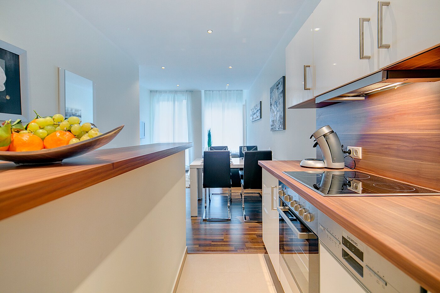 フラット 部屋数 4 部屋 | München-Neuhausen | 70471 | ...mit Theke