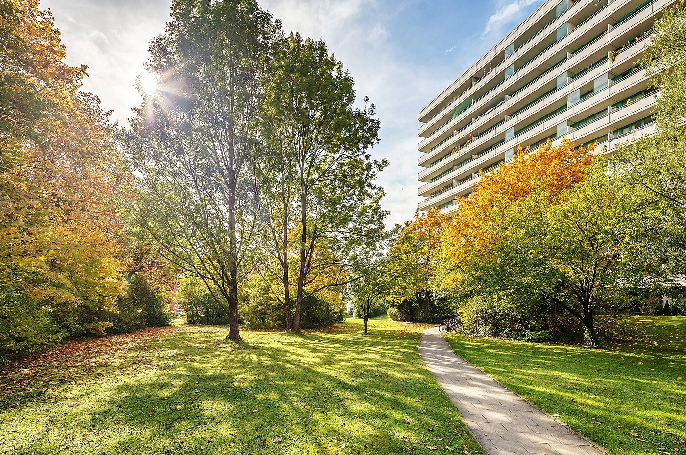 フラット 部屋数 2 部屋 | München-Sendling-Westpark | 2010ML9 | Grüner Innenhof