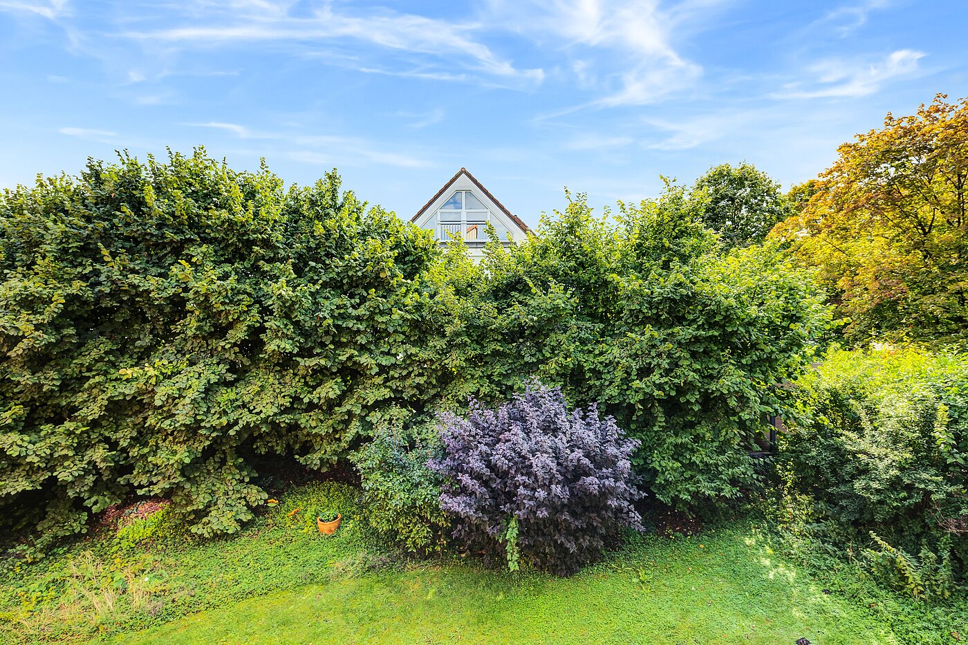 アティック・フラット（屋根裏） 部屋数 3 部屋 | Karlsfeld | 70217 | ...mit Ausblick ins Grüne