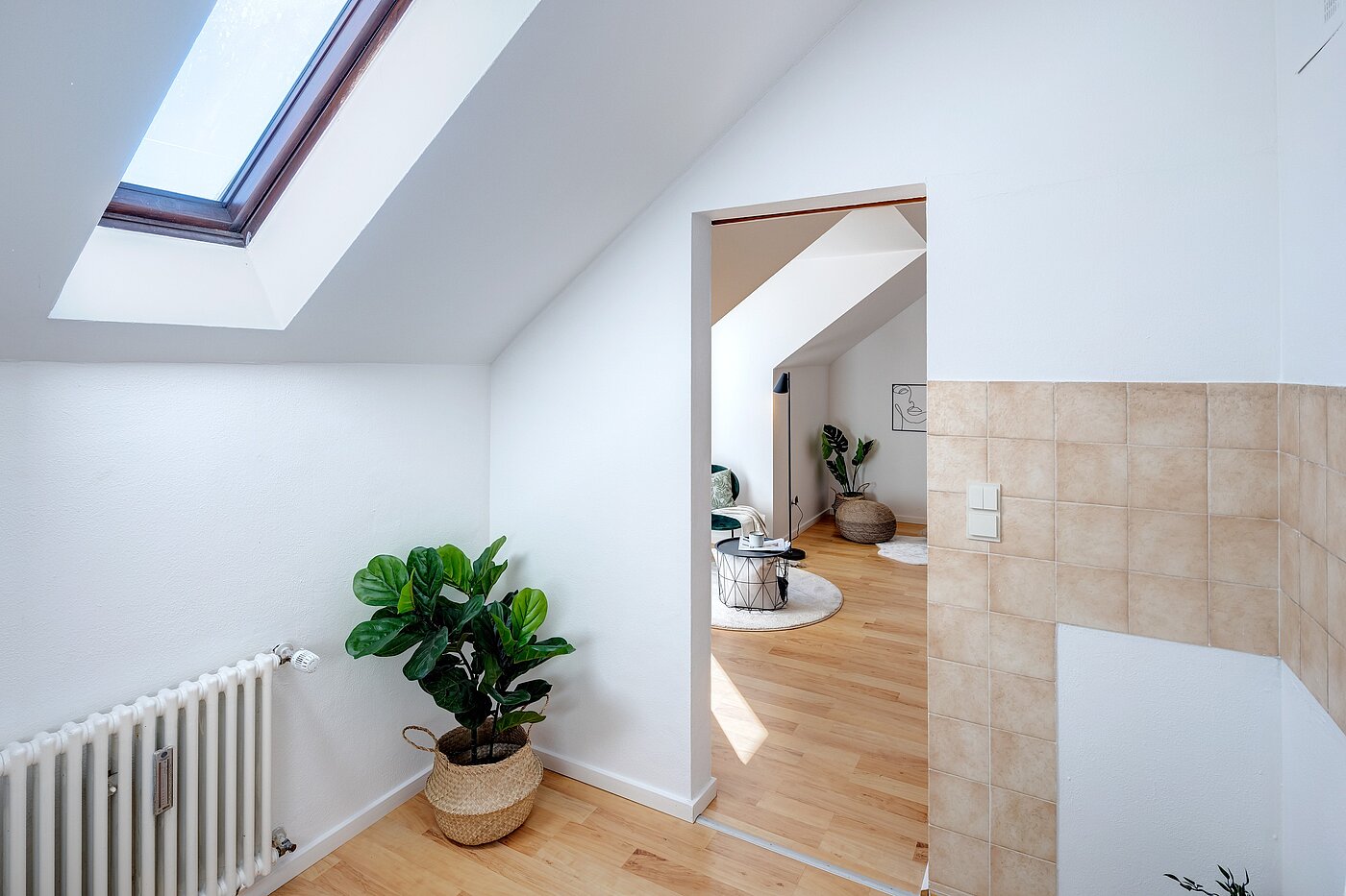 フラット 部屋数 1 部屋 | Starnberg | 2202ML2 | Von der Küche in den Wohnraum
