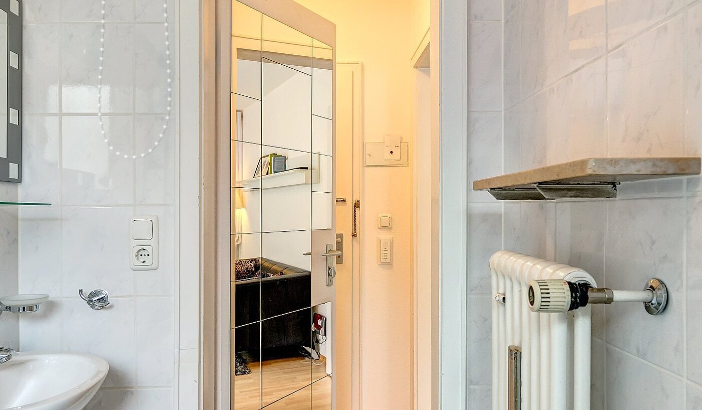 フラット 部屋数 1 部屋 | München-Schwabing | 2106ML1 | Hell gefliestes ...