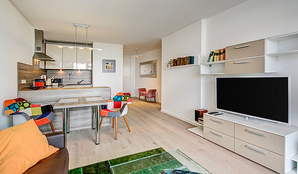 フラット 部屋数 2 部屋 | München-Schwabing | 70445 | Wohn- und Essbereich