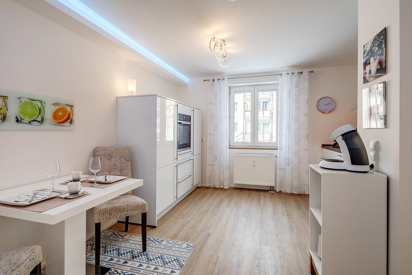 フラット 部屋数 2 部屋 | München-Allach | 70412 | Küche mit Essplatz...