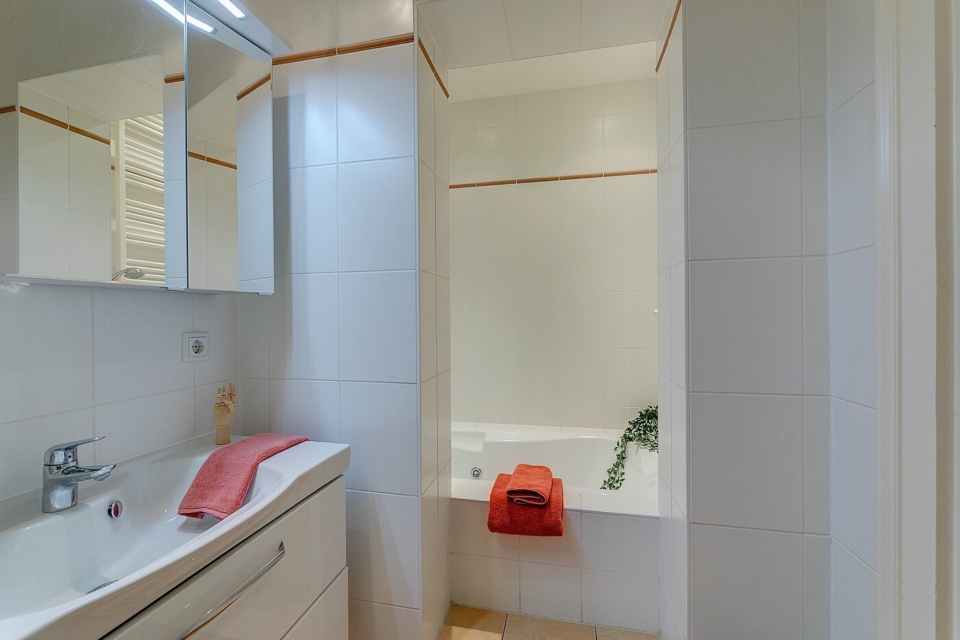 フラット 部屋数 3 部屋 | München-Au | 1909ML8 | ...und Badewanne