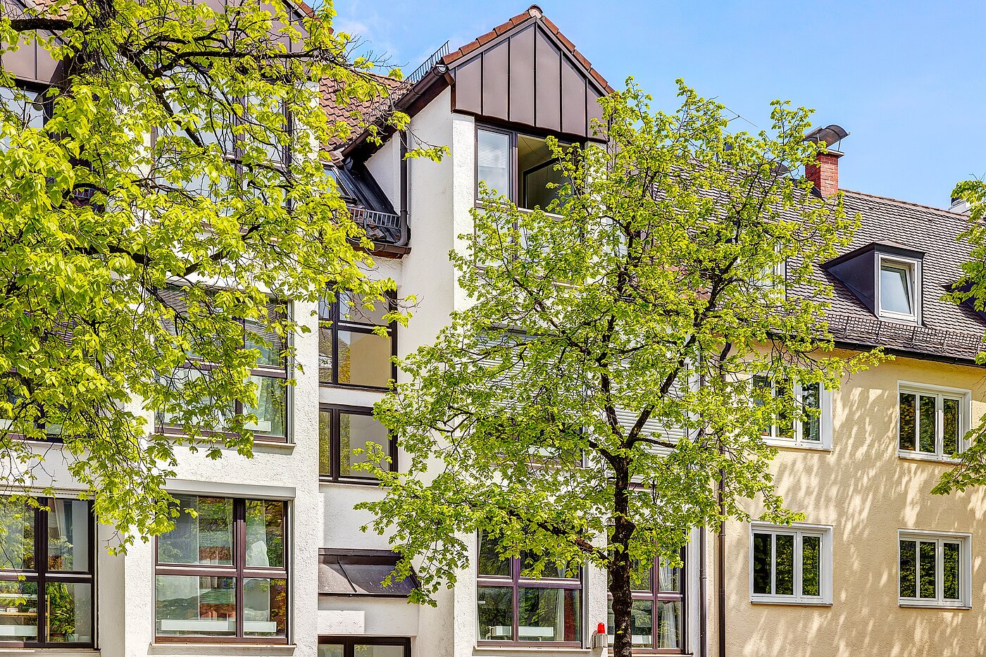 フラット 部屋数 3 部屋 | München-Schwabing | 2202ML12 | Frontansicht