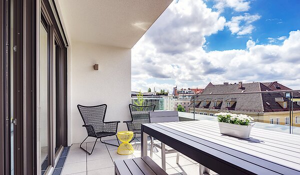 フラット 部屋数 4 部屋 | 1802ML2