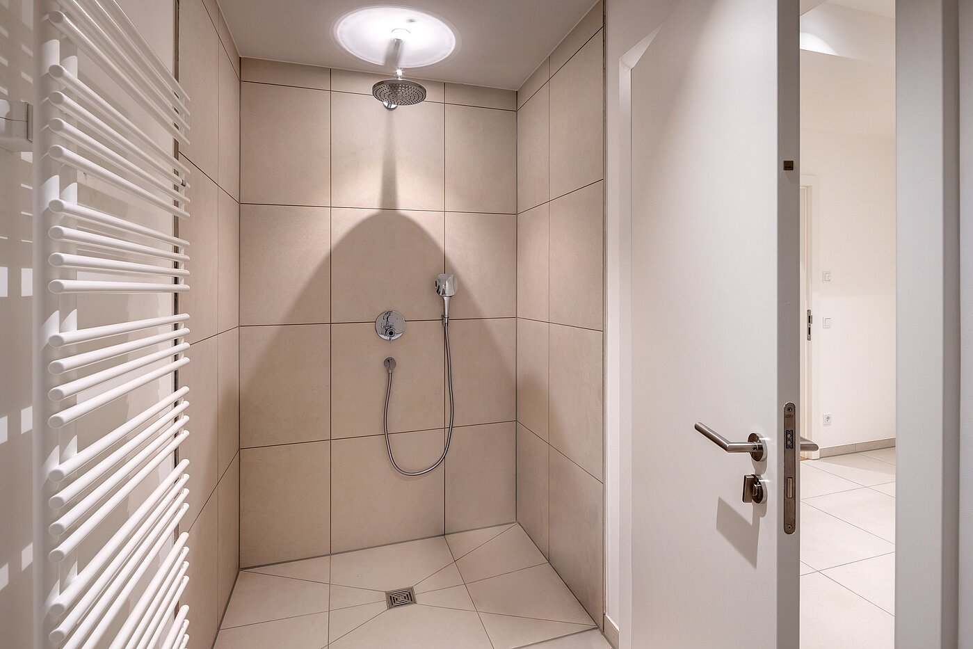 Terrassenwohnung 部屋数 3 部屋 | München-Harlaching | 70371 | Duschbad