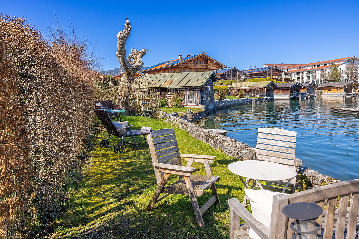 Mehrfamilienhaus 部屋数 11 部屋 | Rottach-Egern | 70215 | zum gemütlichen verweilen