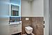 Modernes Badezimmer