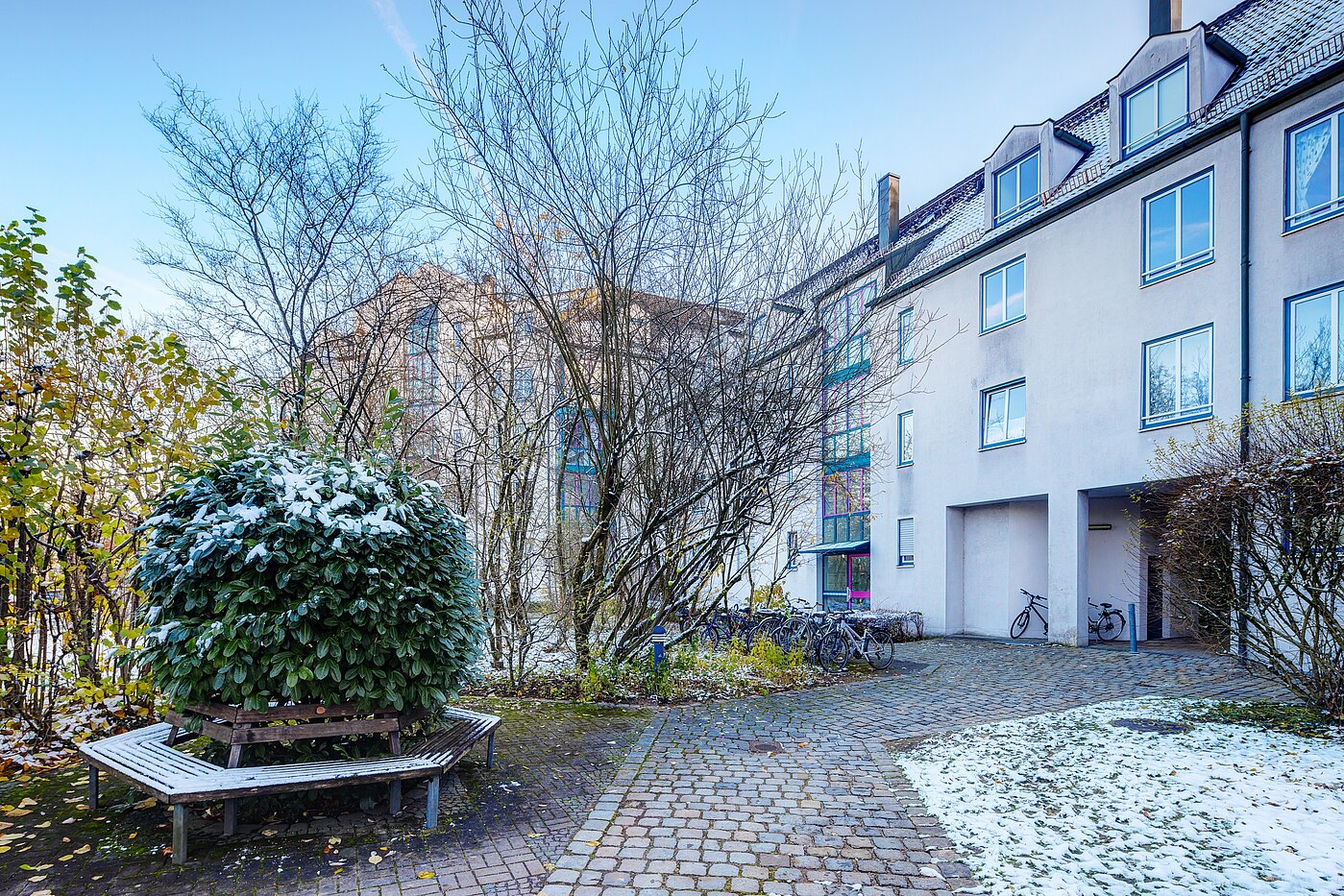 フラット 部屋数 3 部屋 | München-Bogenhausen | 70085 | Hausansicht