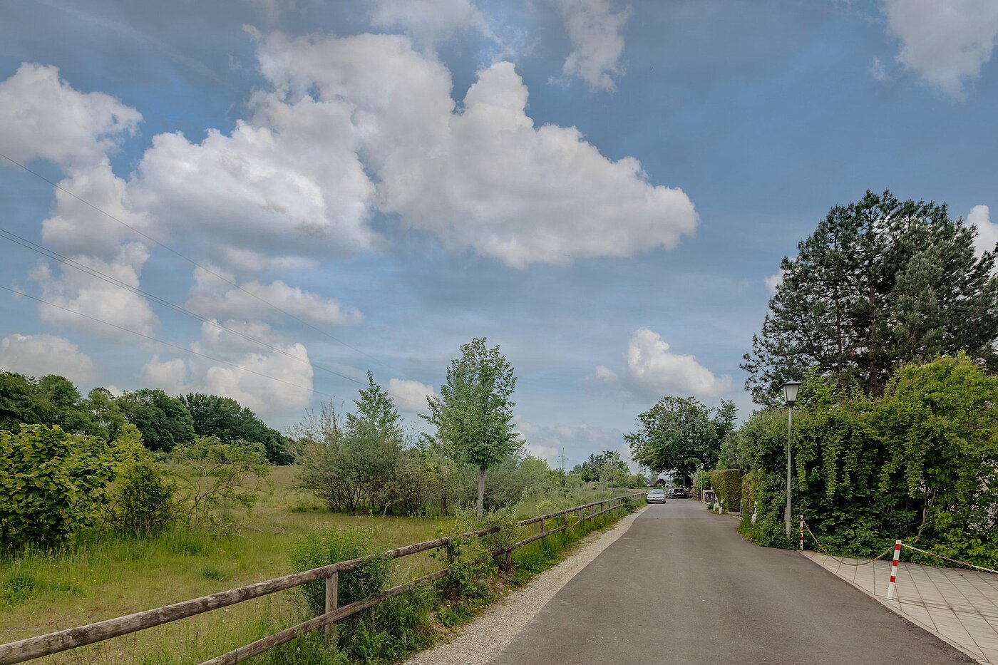 セミ・デタッチド・ハウス（一戸建てを二つに分けた家屋） 部屋数 5 部屋 | München-Aubing | 1905ML4 | Ruhige Anliegerstraße