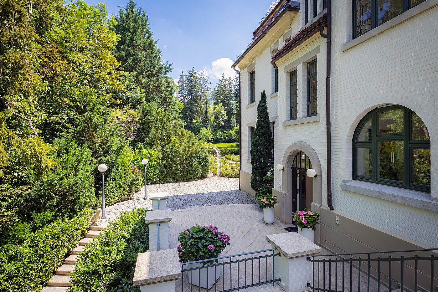 Villa 部屋数 9 部屋 | Reutlingen | 70231 | Eingangsbereich