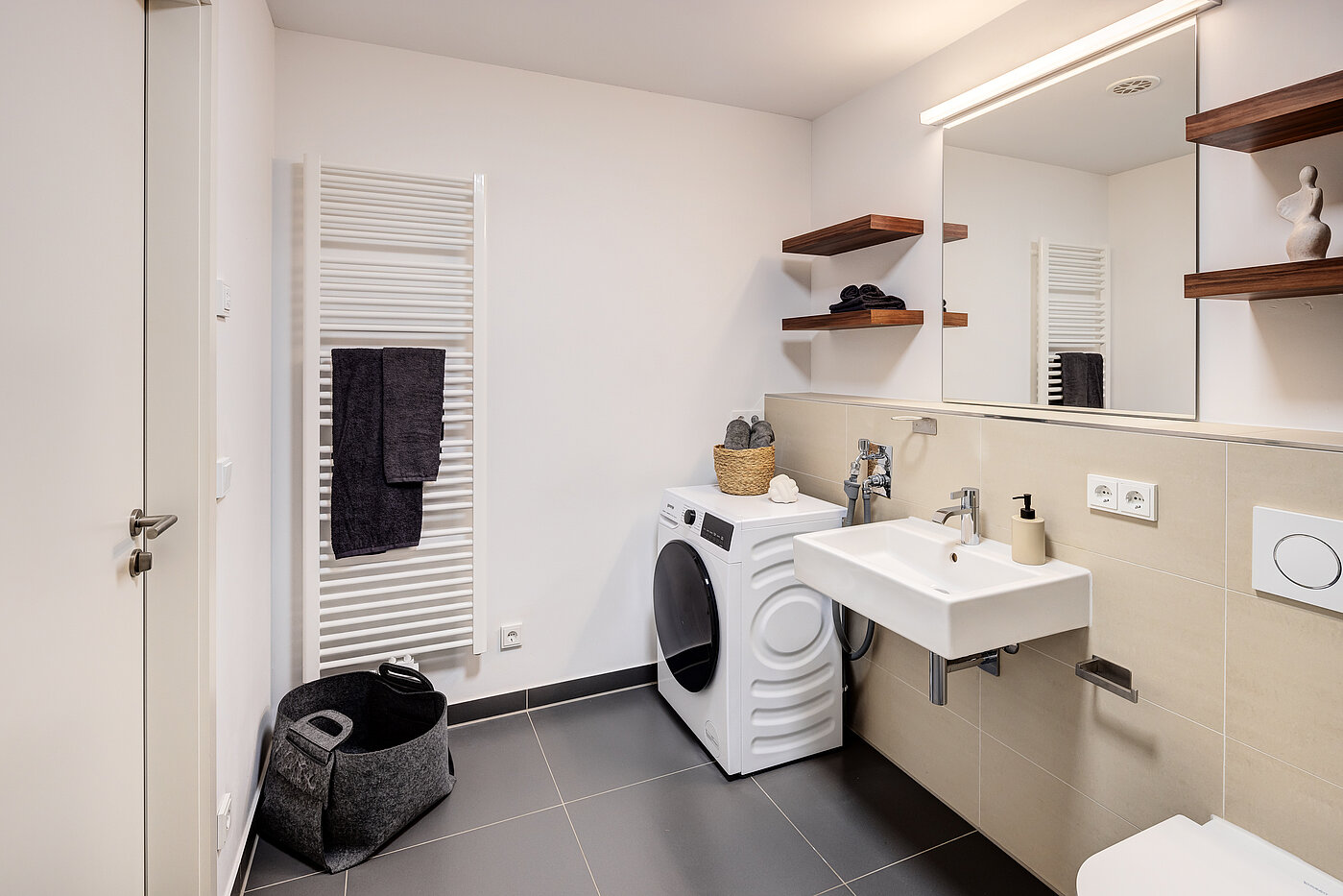フラット 部屋数 2 部屋 | München-Bogenhausen | 70160 | Großzügiges...