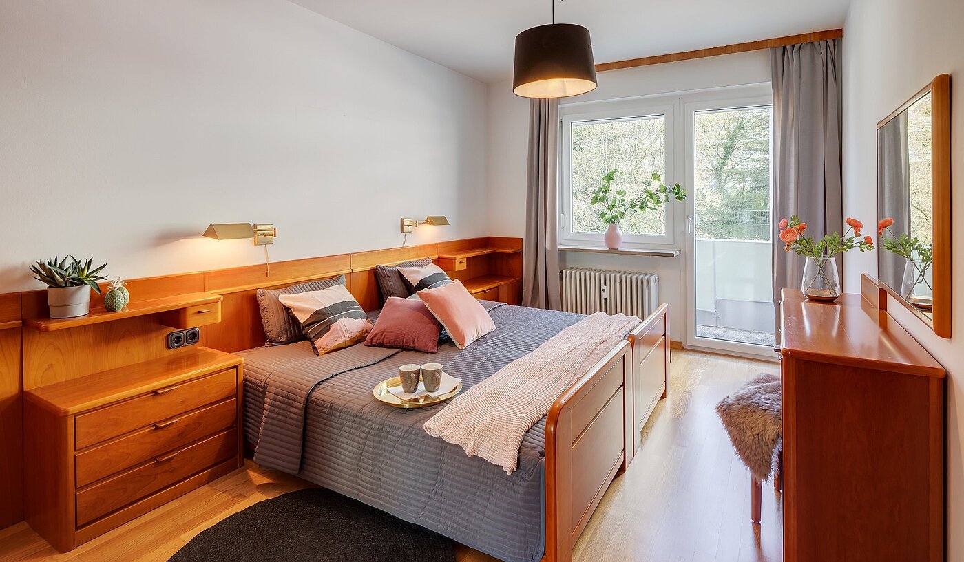 フラット 部屋数 4 部屋 | Freising | 2003ML7 | ...Schlafbereich