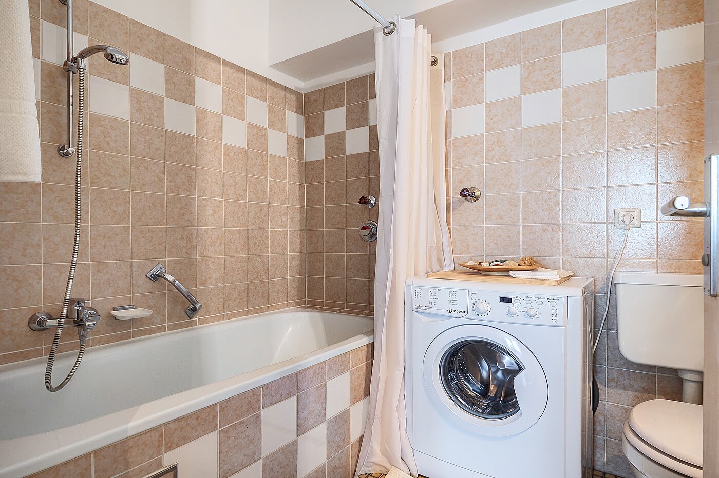 フラット 部屋数 2 部屋 | München-Maxvorstadt | 70398 | inkl. Waschmaschinenanschluss