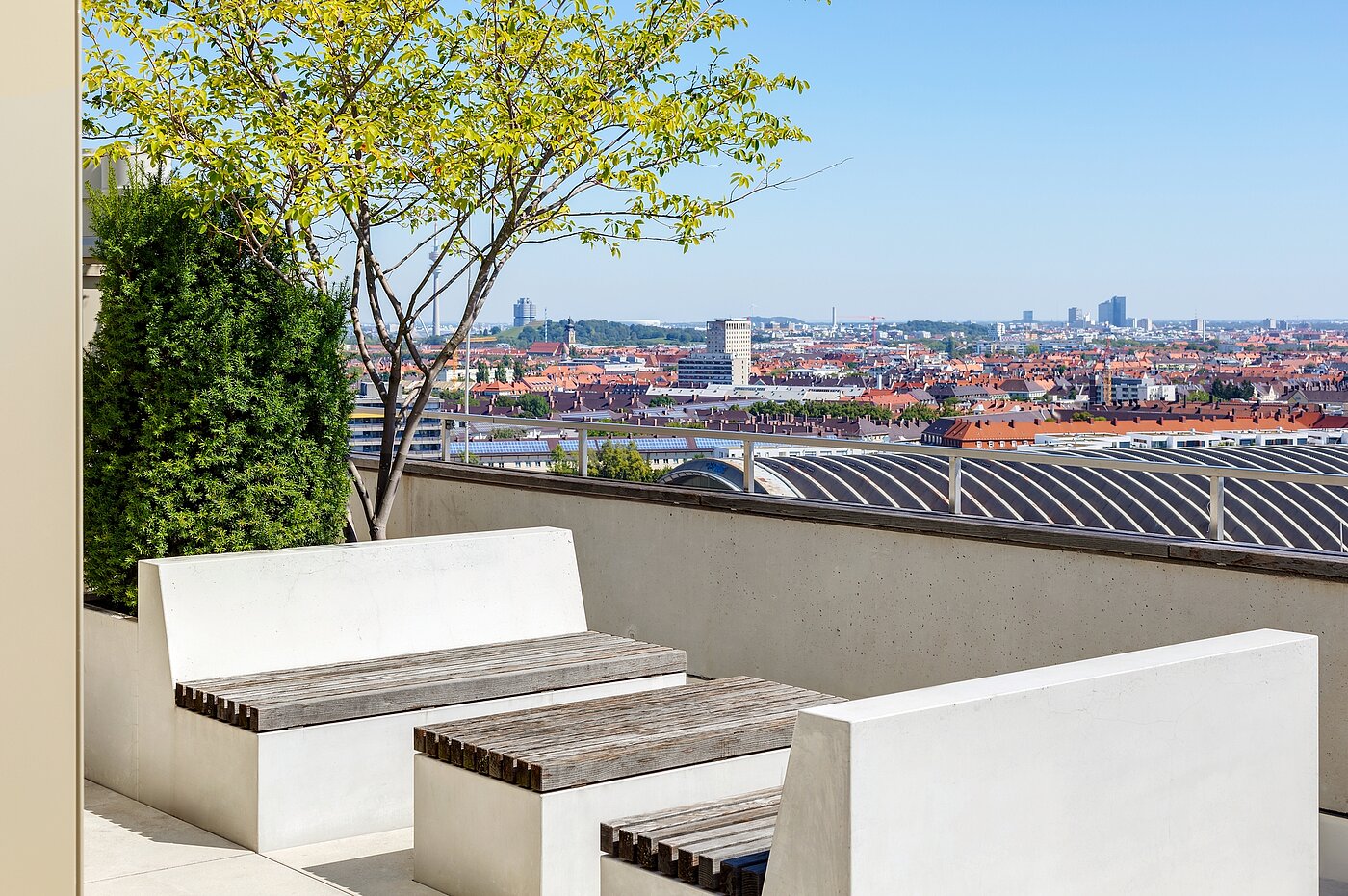 Apartment 部屋数 1.5 部屋 | München-Neuhausen | 70444 | Dachterrasse bei Tag....