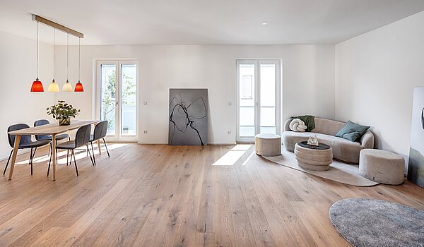 メゾネット・マンション（複数階にわたるマンション） 部屋数 4 部屋 | München-Obermenzing | 701553 | Lichtdurchfluteter Wohnbereich