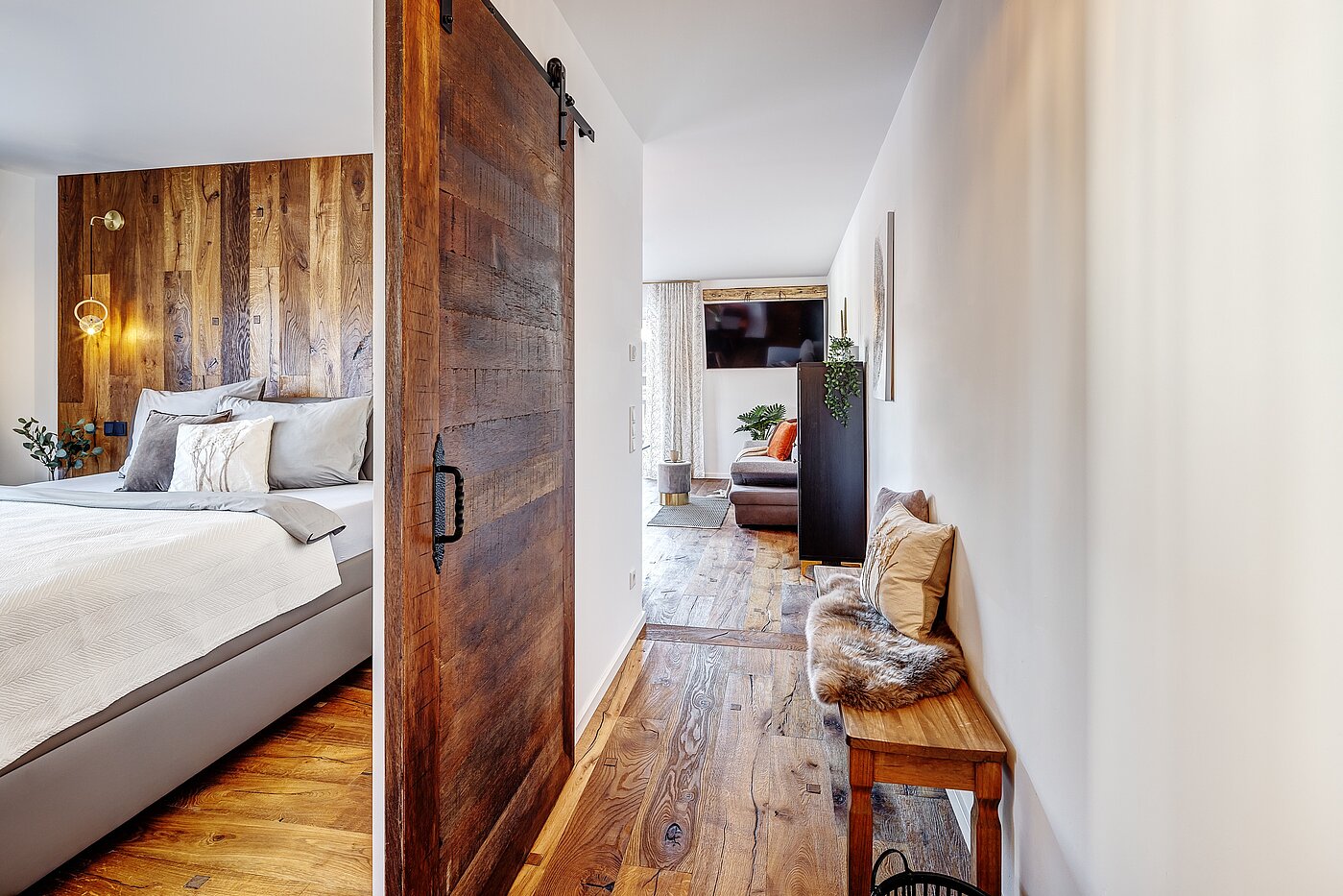 フラット 部屋数 2 部屋 | Bad Wiessee | 700942 | Attraktive Altholztür zur räumlichen Trennung
