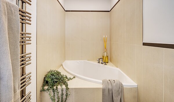 角のテラスハウス 部屋数 3 部屋 | Kreuth | 70037 | ...und Eckbadewanne