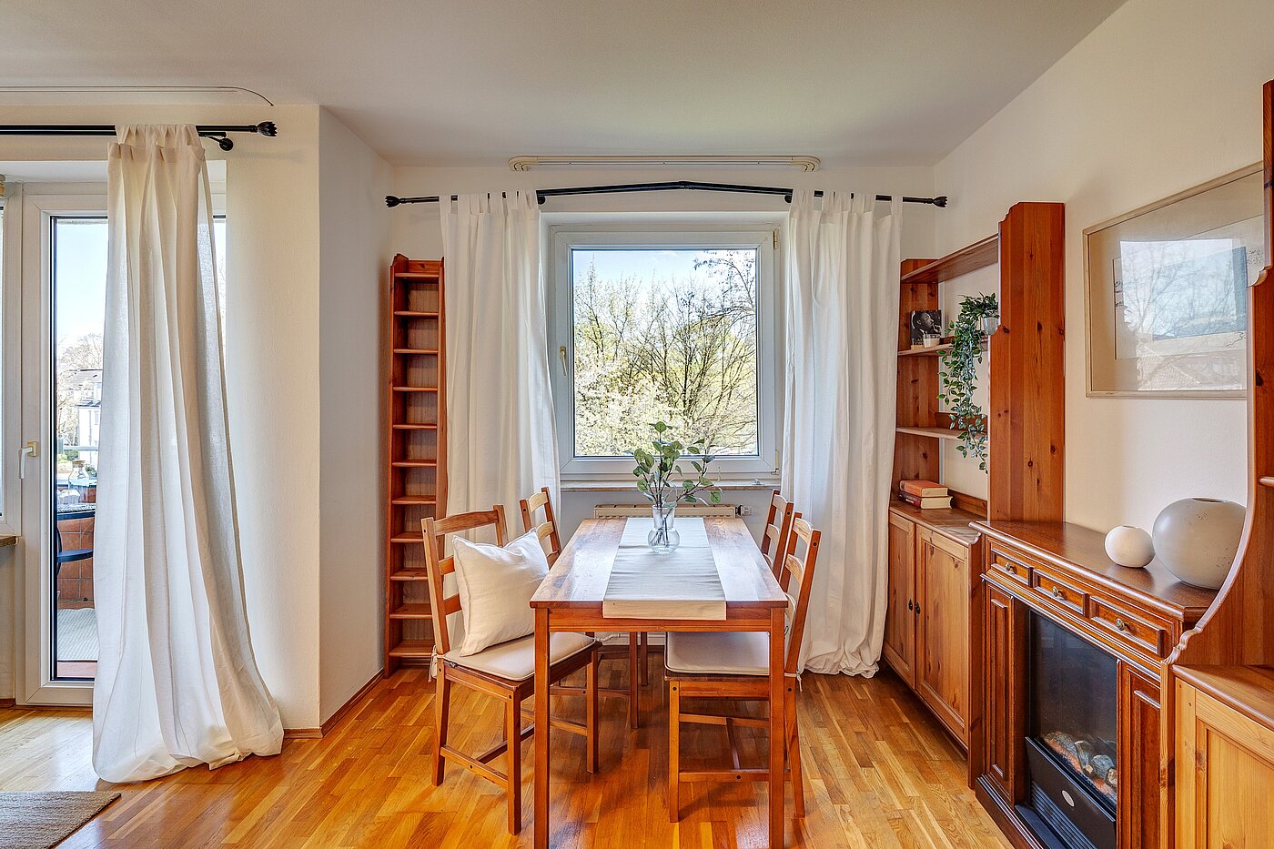 フラット 部屋数 3 部屋 | München-Forstenried | 2204ML1 | ...Essecke und...