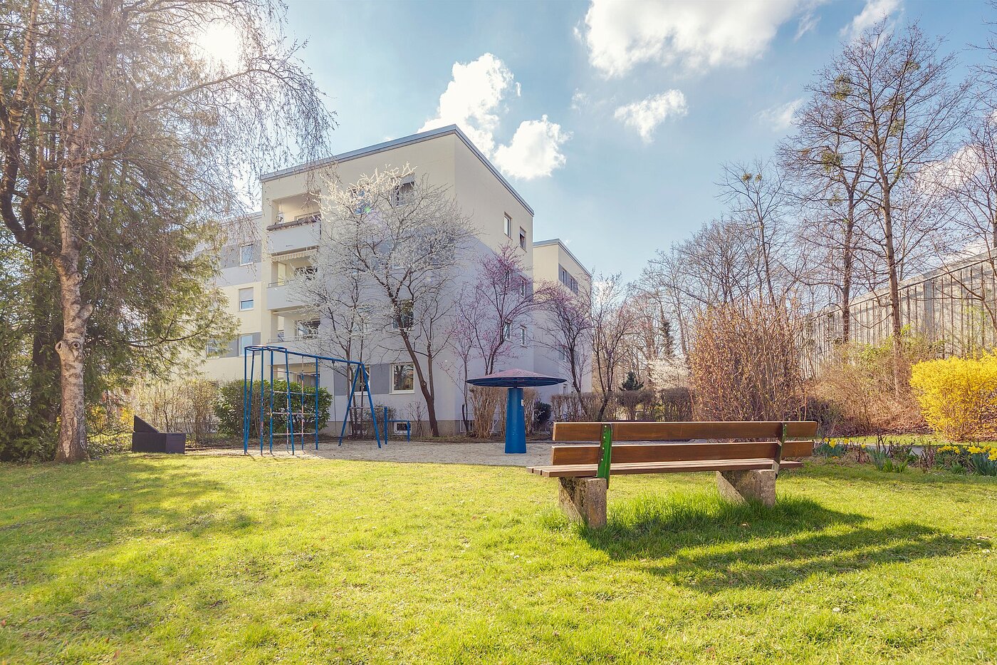 フラット 部屋数 4 部屋 | München-Hadern | 2003ML2 | ...mit Spielplatz