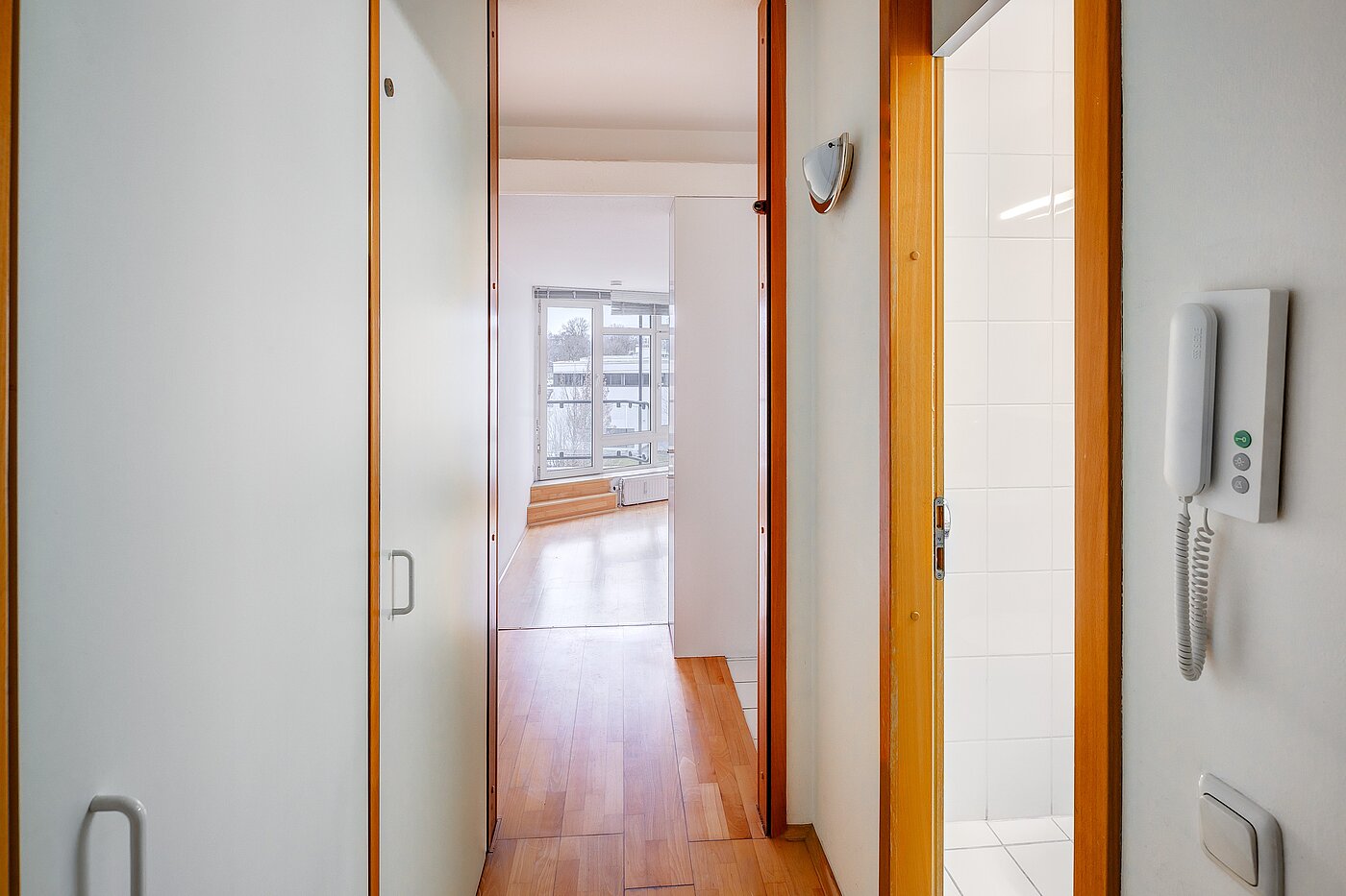 フラット 部屋数 1 部屋 | München-Maxvorstadt | 70087 | ...Stellfläche