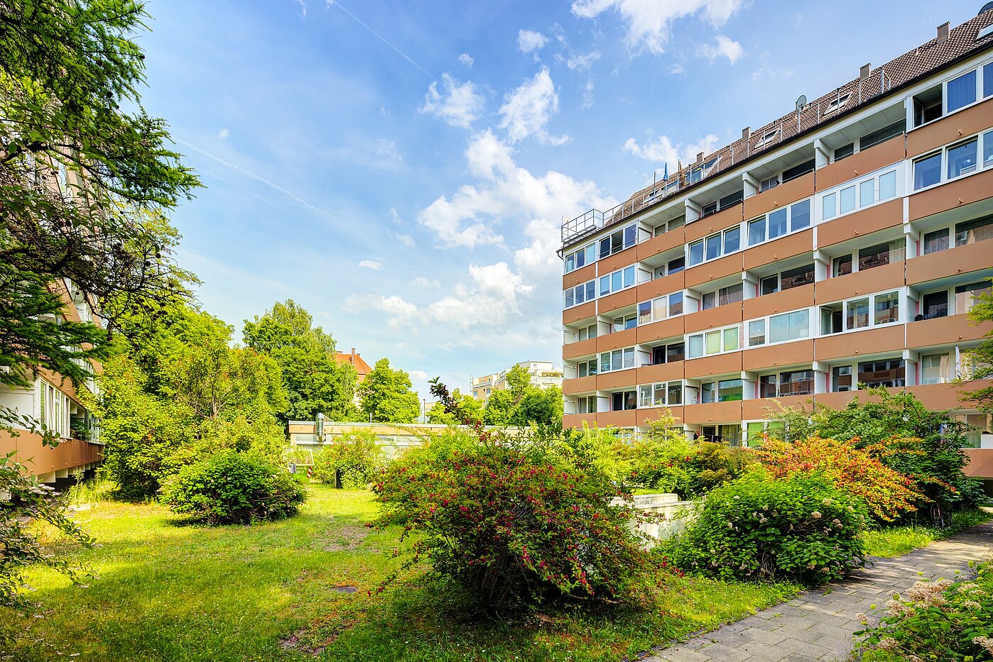 フラット 部屋数 1 部屋 | München-Neuhausen | 702271 | Gartenansicht