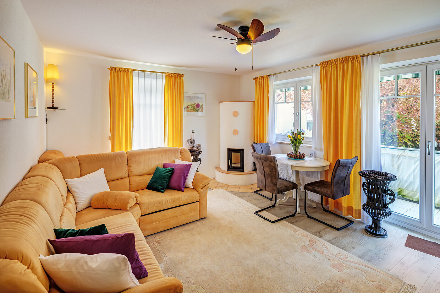 フラット 部屋数 3.5 部屋 | Bad Aibling | 70442 | ...mit Platz zum Essen...
