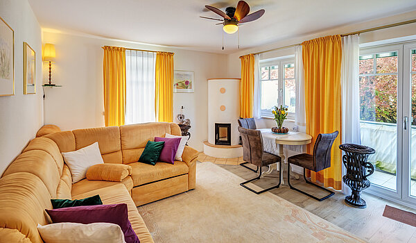 フラット 部屋数 3.5 部屋 | Bad Aibling | 70442 | ...mit Platz zum Essen...