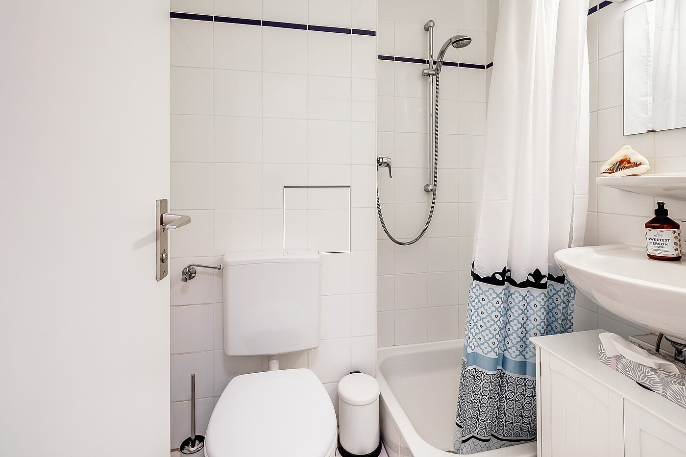 フラット 部屋数 1 部屋 | München-Schwabing | 70475 | ...mit Dusche