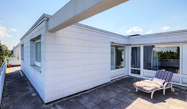 アティック・フラット（屋根裏） 部屋数 3.5 部屋 | München-Berg am Laim | 70451 | Dachterrasse
