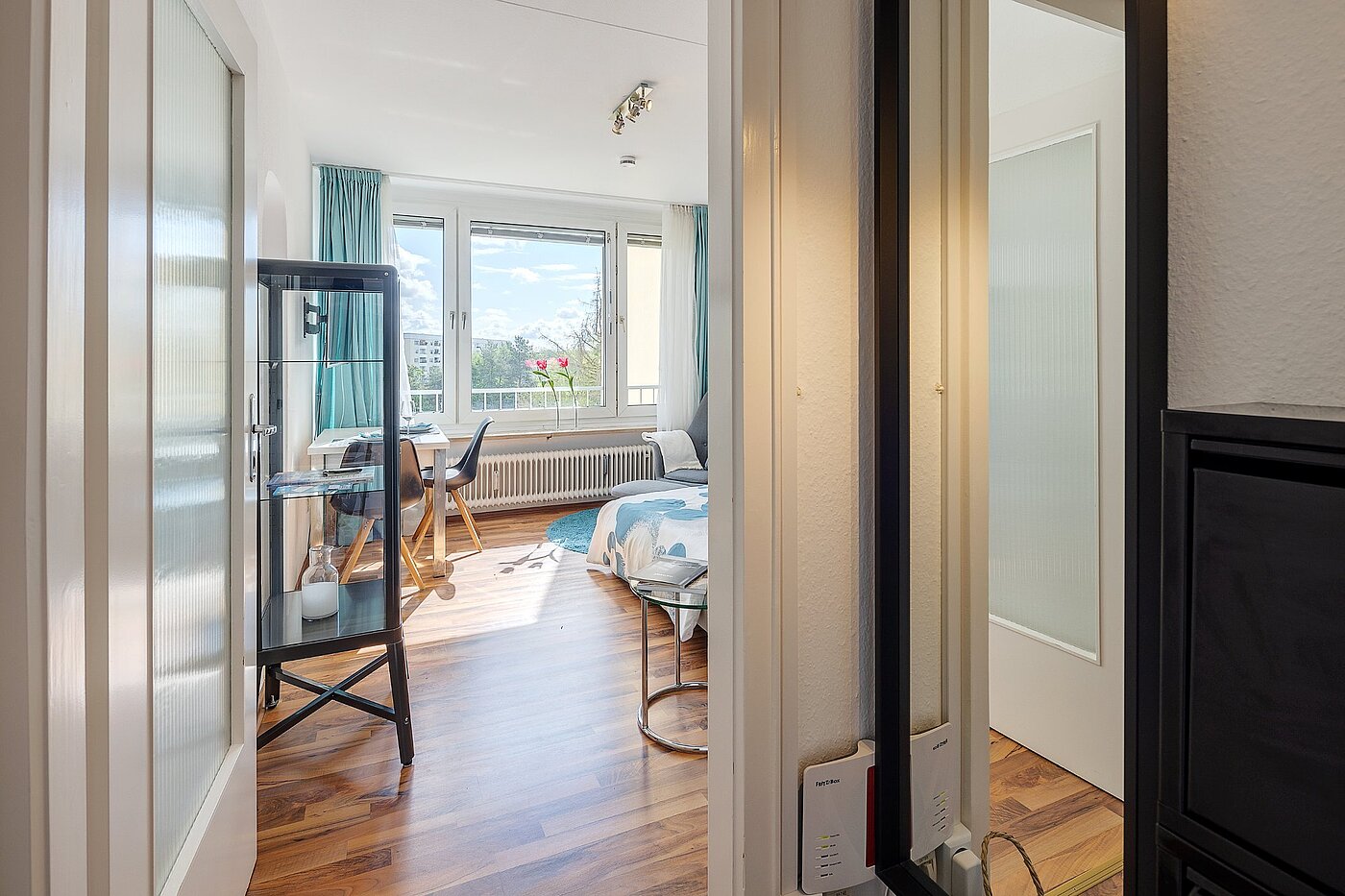 フラット 部屋数 1 部屋 | München-Oberföhring | 2104ML2 | ...mit Blick in d. Wohnbereich