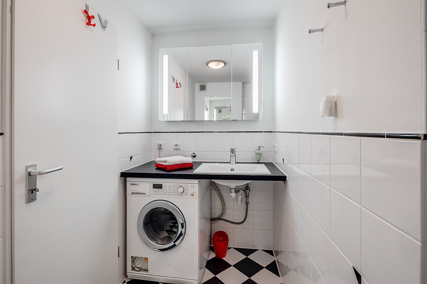 フラット 部屋数 2 部屋 | München-Isarvorstadt | 70089 | Waschtrockner Kombination