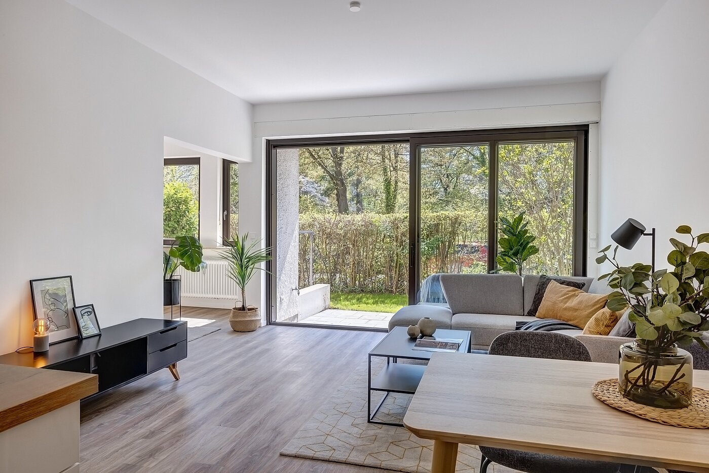 フラット 部屋数 2.5 部屋 | München-Obermenzing | 700191 | Wohnzimmer mit Zugang zur Terrasse...