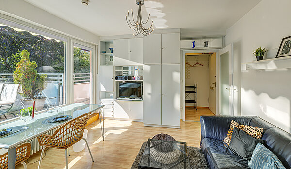 フラット 部屋数 1 部屋 | München-Schwabing | 70449 | Sehr helles Wohnzimmer...