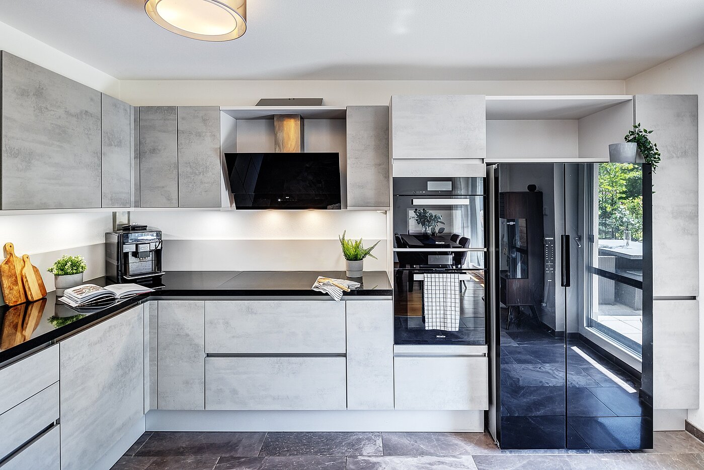 フラット 部屋数 3 部屋 | Wolfratshausen | 2208ML1 | ...Einbauküche