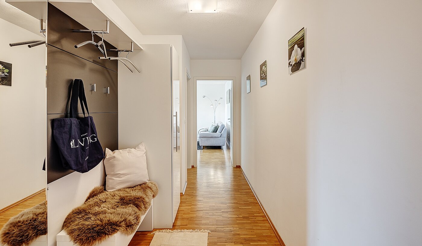 フラット 部屋数 3 部屋 | München-Laim | 2206ML2 | Blick in Richtung Wohnzimmer