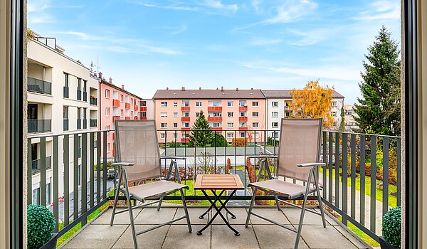 フラット 部屋数 3 部屋 | München-Moosach | 70164 | ...und einem kleinen Balkon zum Innenhof