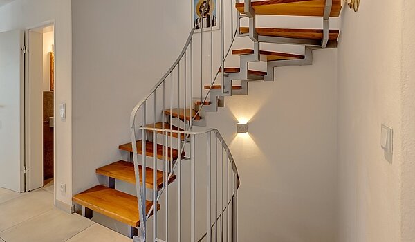 フラット 部屋数 4 部屋 | Ismaning | 700081 | Treppenhaus in der Wohnung