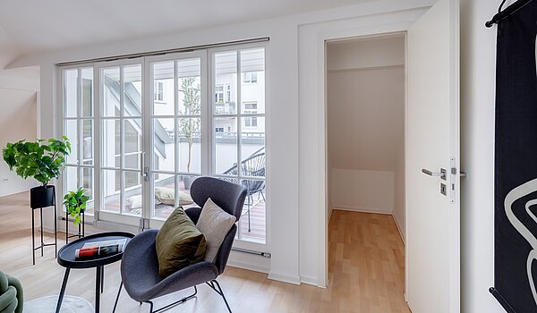 アティック・フラット（屋根裏） 部屋数 1 部屋 | München-Sendling | 700402 | Praktischer Abstellraum