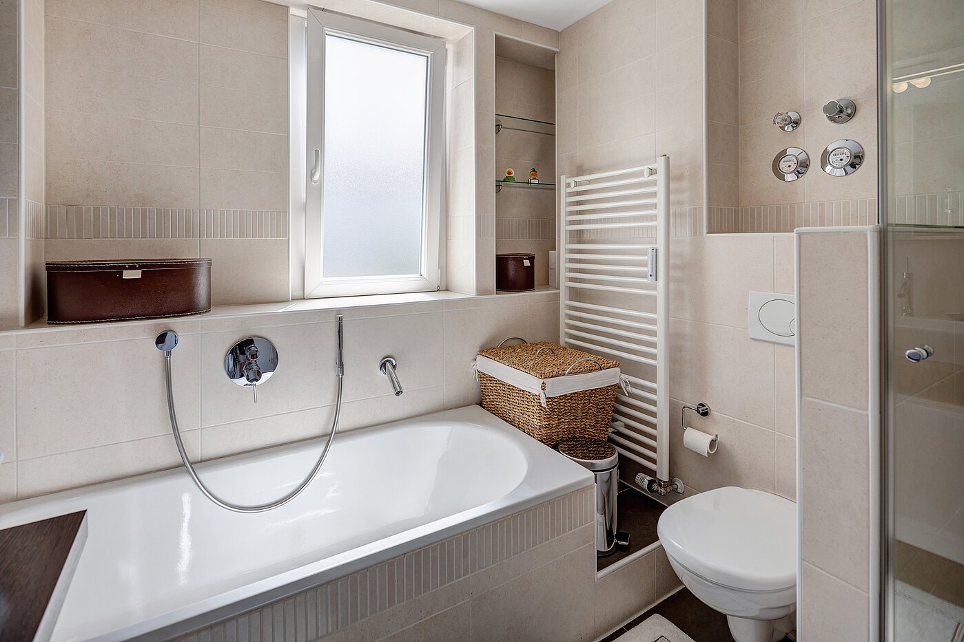 メゾネット・マンション（複数階にわたるマンション） 部屋数 2.5 部屋 | München-Ludwigsvorstadt | 2111ML5 | ...mit Badewanne...