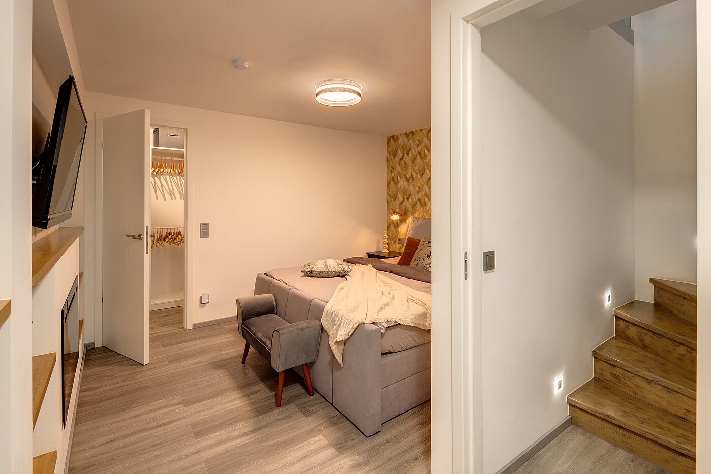 メゾネット・マンション（複数階にわたるマンション） 部屋数 3 部屋 | München-Milbertshofen | 702341 | Schlafzimmer