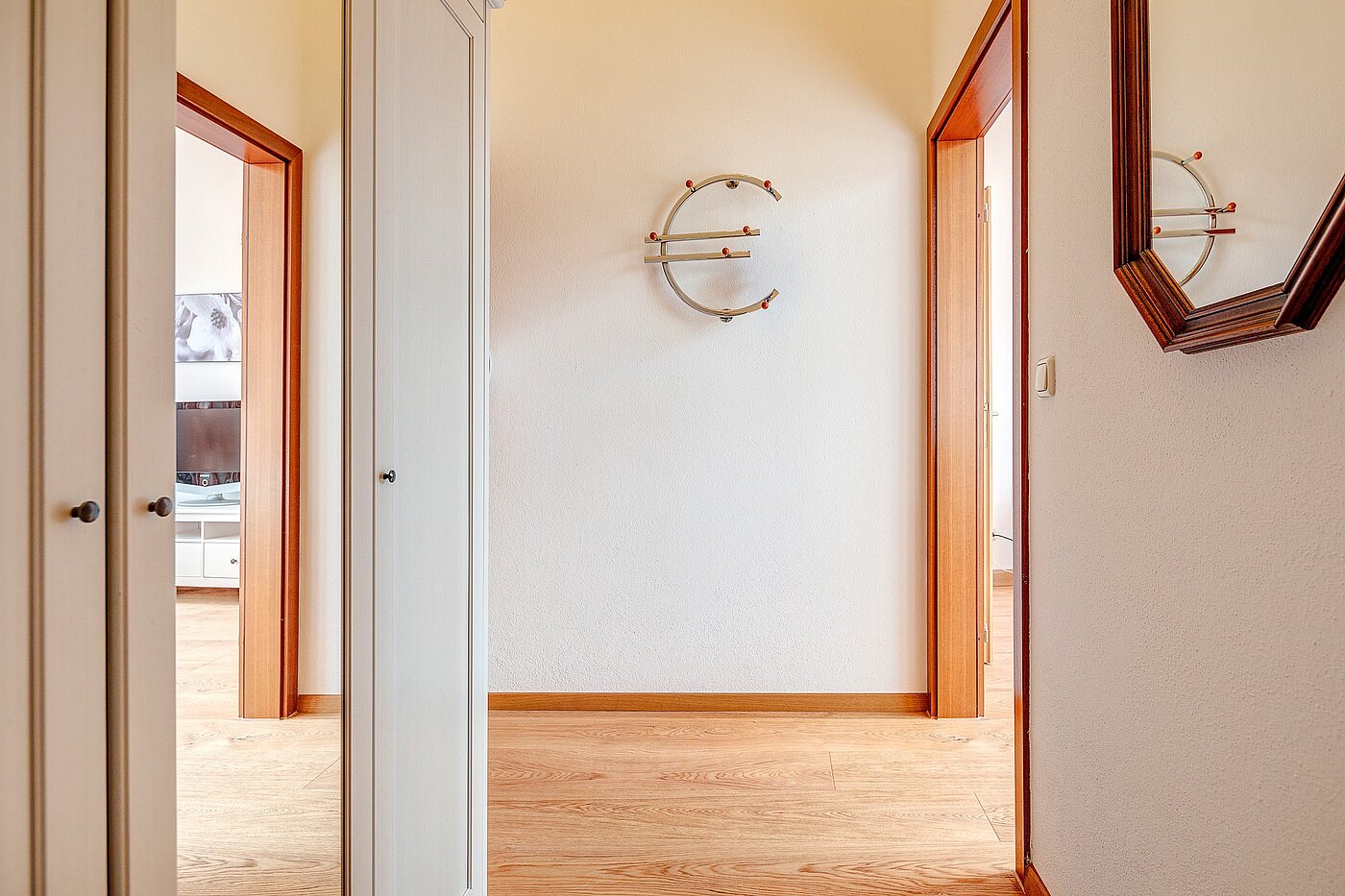 フラット 部屋数 1 部屋 | München-Perlach | 2204ML8 | Geräumiger Flur mit...