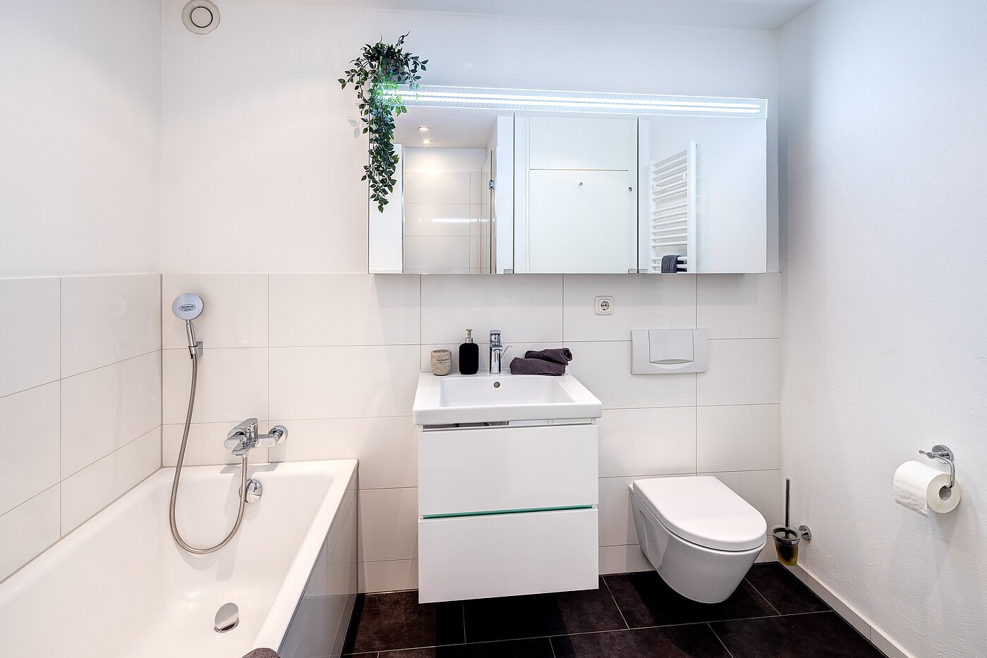 フラット 部屋数 3.5 部屋 | München-Bogenhausen | 70267 | Masterbad mit...